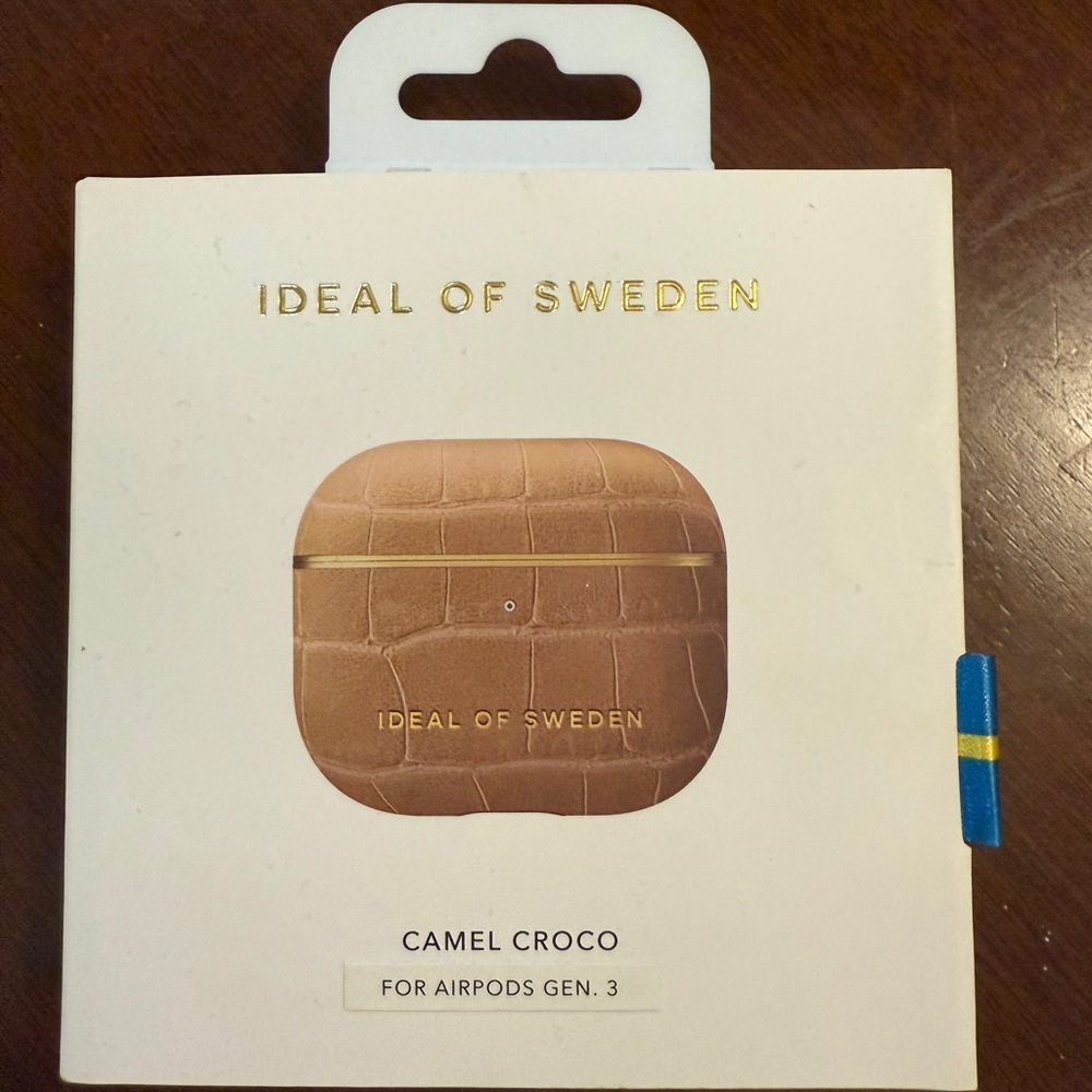 Camel Croco Case for AirPods Gen. 3